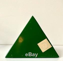 LUCIO FONTANA Pyramide green Metal peint Signé Numéroté 1967